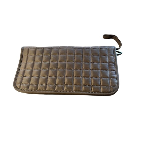 LUG Brown Quilted Tango Passport Travel Wallet - Picture 5 of 7